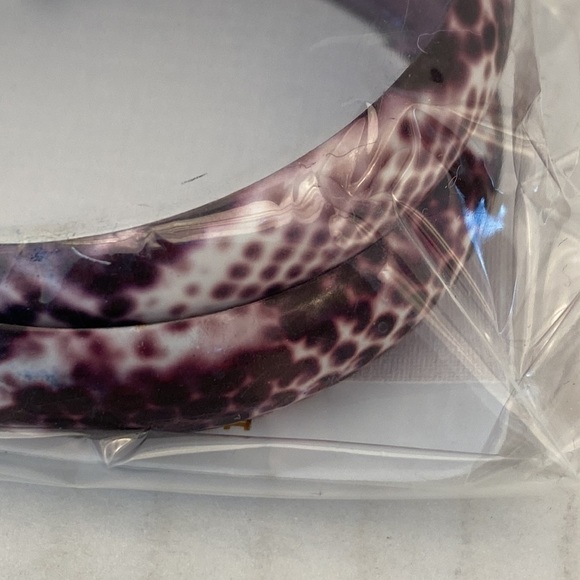 Snakeskin hoop earrings new in packaging - Picture 2 of 5